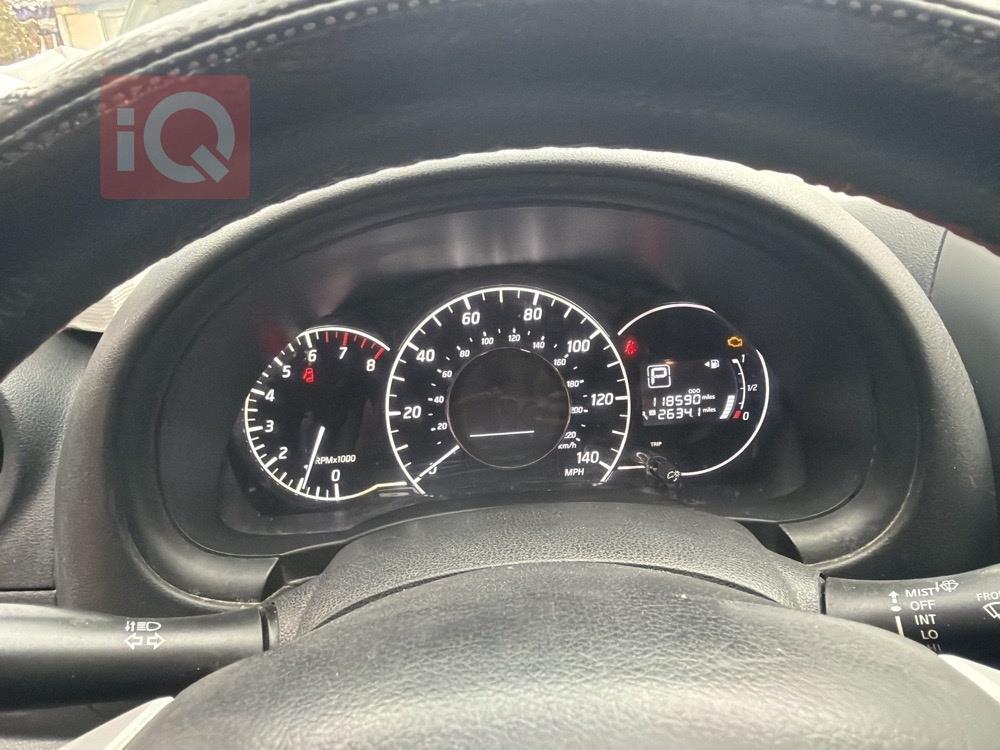 نیسان ڤێرسا